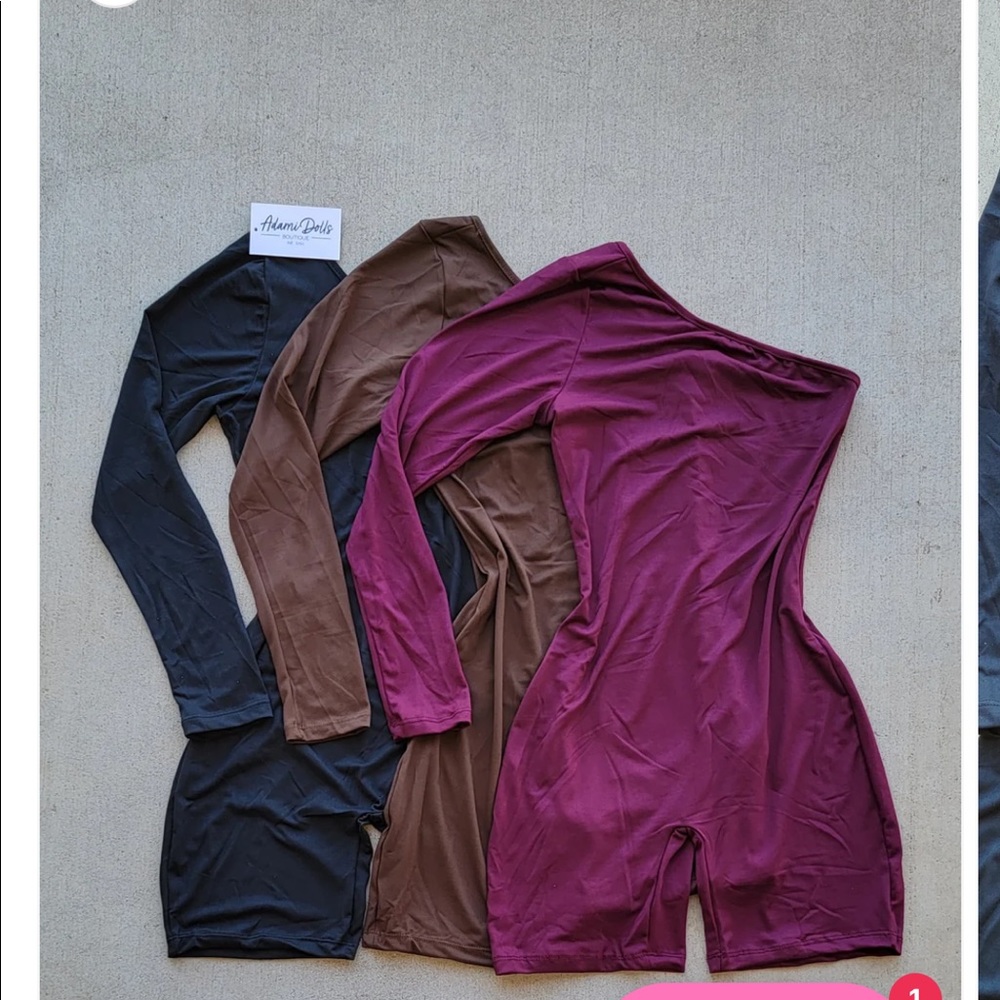 Cute black romper !!